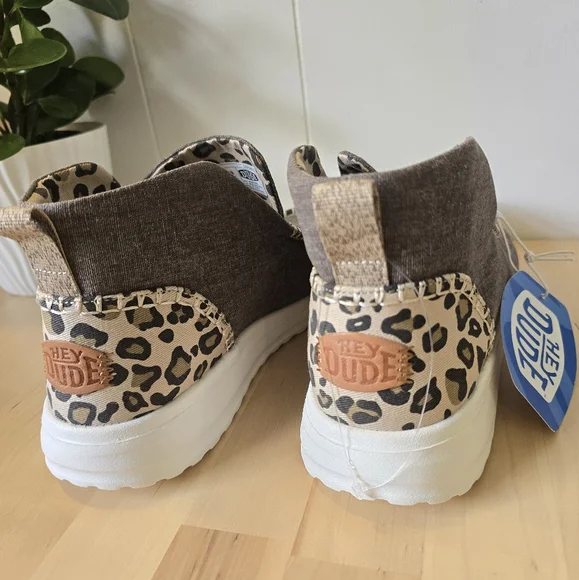 Hey Dude Women’s Britt L Leopard High-Top Shoes Brown Linen Size 11 New, No Box - Picture 4 of 6